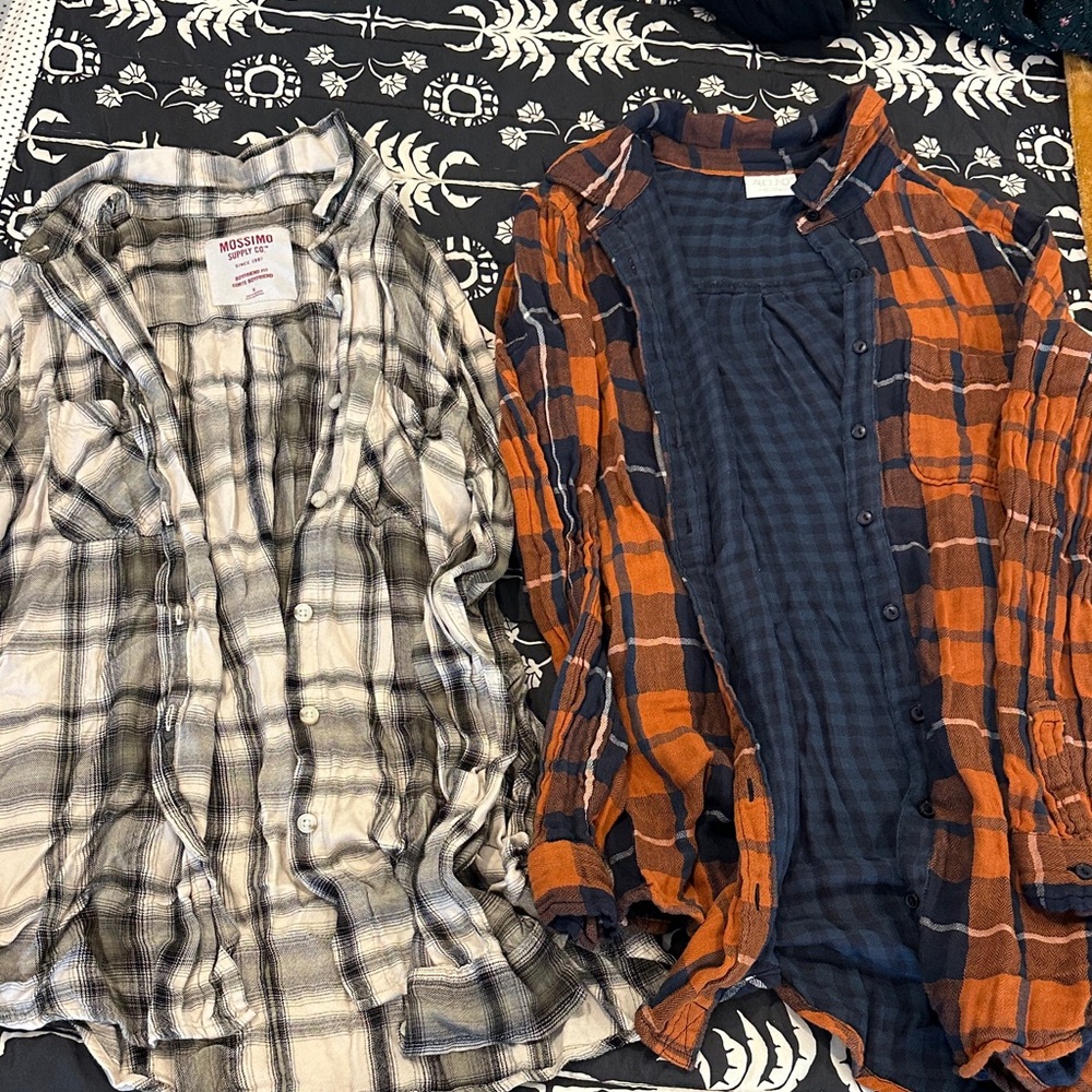 Women’s plaid bundle